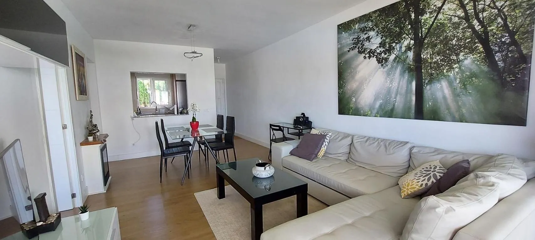 Refurbished 2-Bed Apartment In El Paraiso Alto Estepona