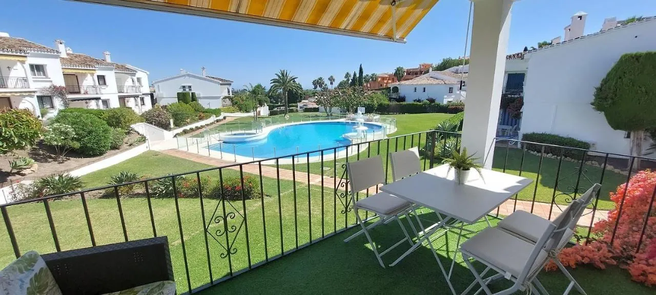 Refurbished 2-Bed Apartment In El Paraiso Alto Estepona