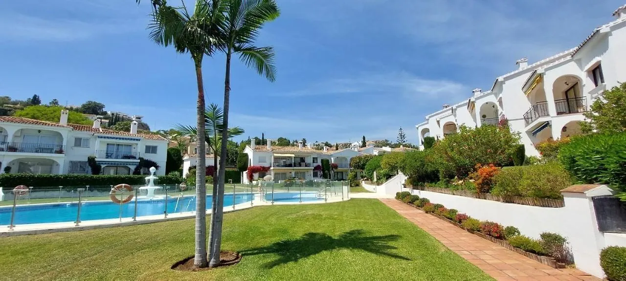 Refurbished 2-Bed Apartment In El Paraiso Alto Estepona