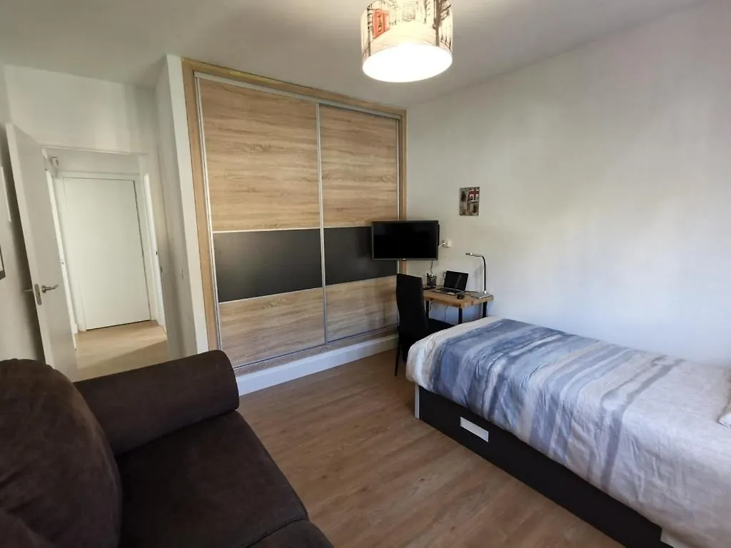 Refurbished 2-Bed Apartment In El Paraiso Alto Estepona Spain